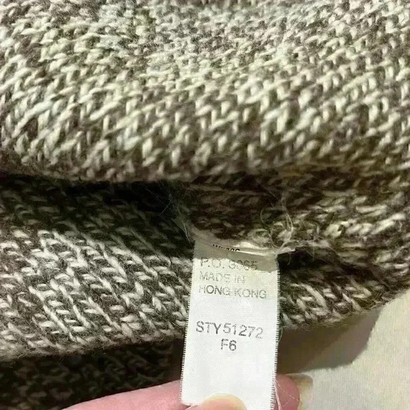 Patagonia Tan Long Sleeve Button Up Wool Gabardine Sweater Womens Size Medium - Picture 8 of 9